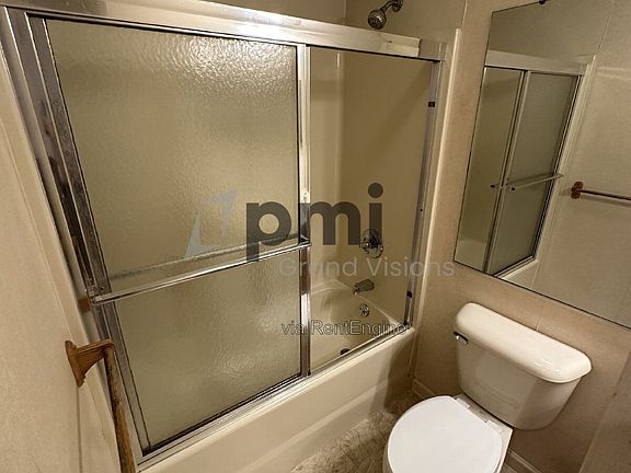 4th image of 1308 Arthur Ave #6