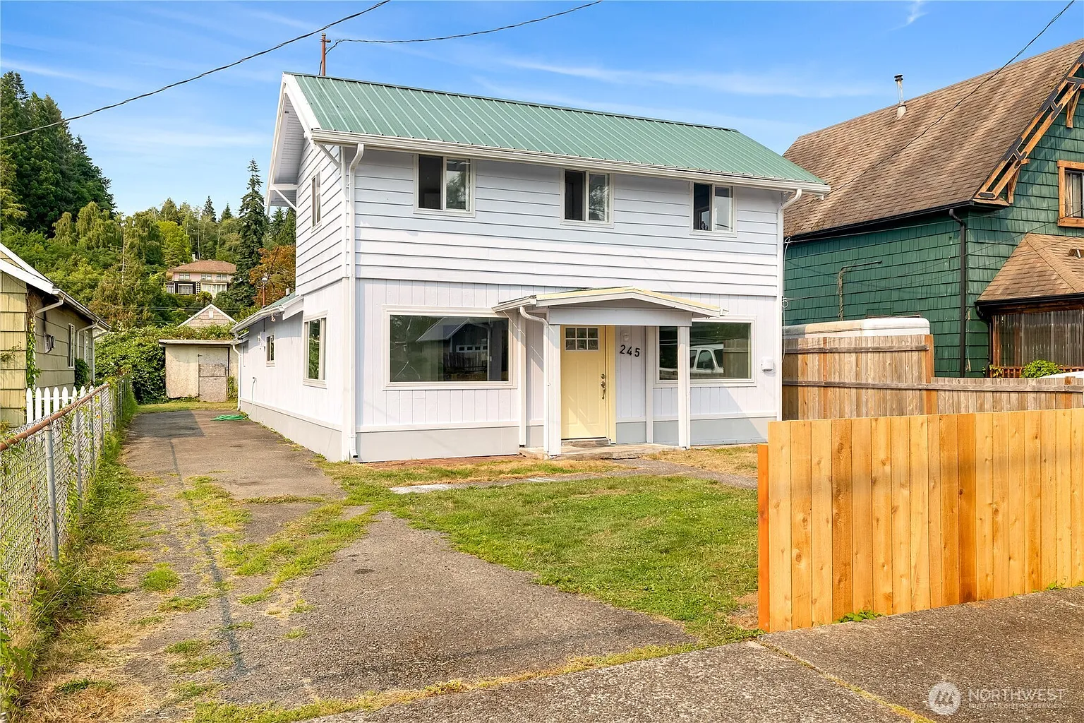 245 Eklund Avenue photo 1