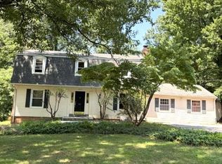 2429 Parallel Ln, Silver Spring, MD 20904
