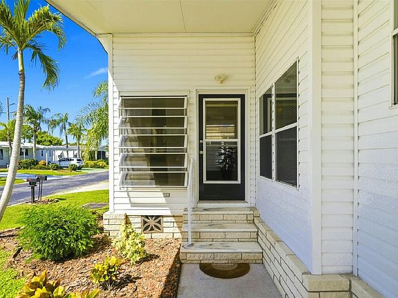 4th image of 7083 SE Yellowood Ln #B13005