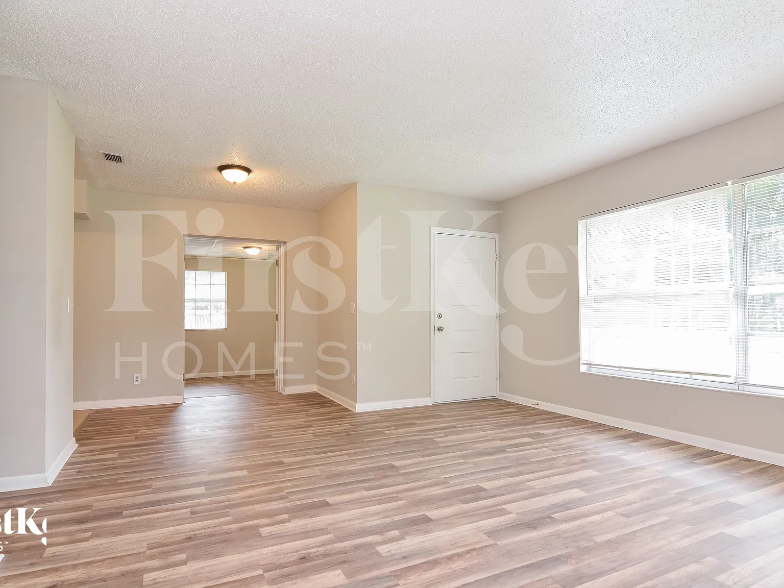 4 bed, 2.0 bath, 1436 sqft, $1,865 — Photo 3