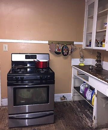 5th image of 155 Gladstone St