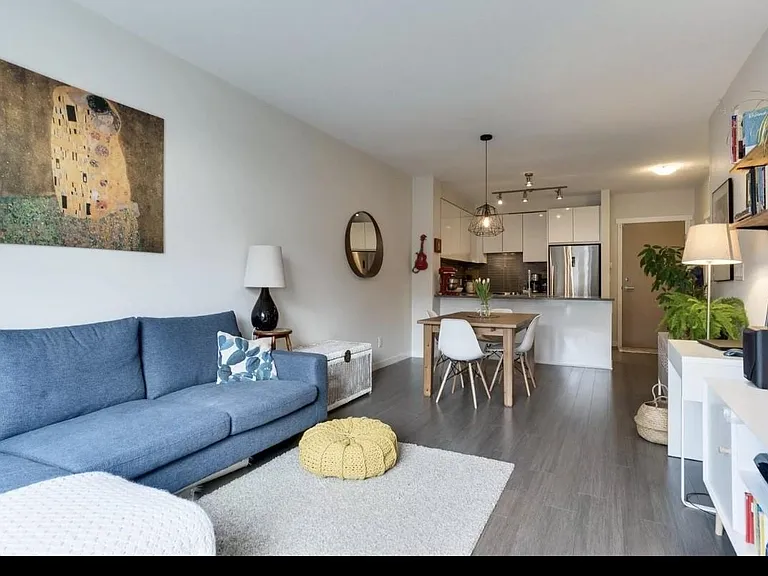 9877 University Cres #103 — Photo 15