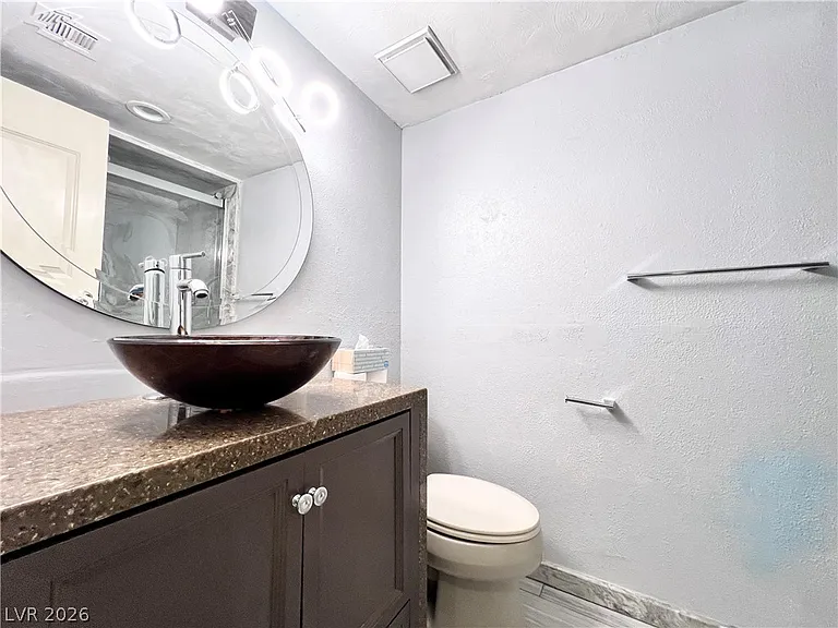 5009 Mesa View Dr — Photo 8