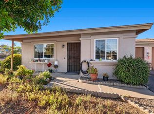 802 Via Felicidad, Vista, CA 92084