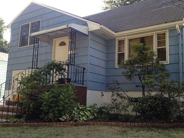 front of house before new roof
