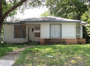 1015 Cleckler Ave, Fort Worth, TX 76111