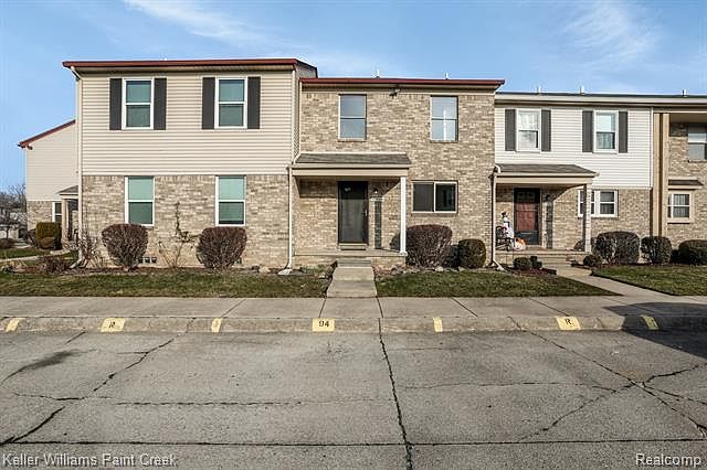 1st image of 37094 Brynford Dr