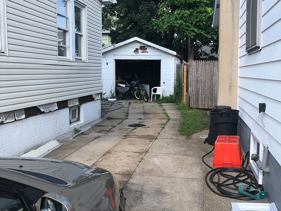 2nd image of 19 Evans Ave