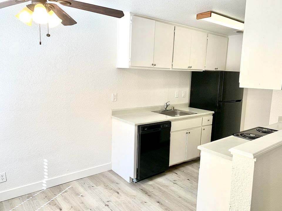 1st image of 5135 El Camino Ave APT 1