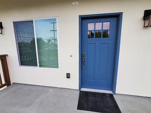 3rd image of 3380 Collier Ave