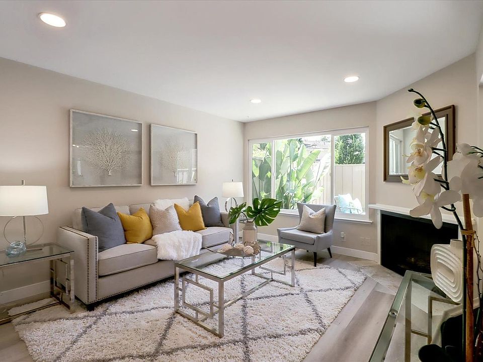 1st image of 521 Greenmeadow Way