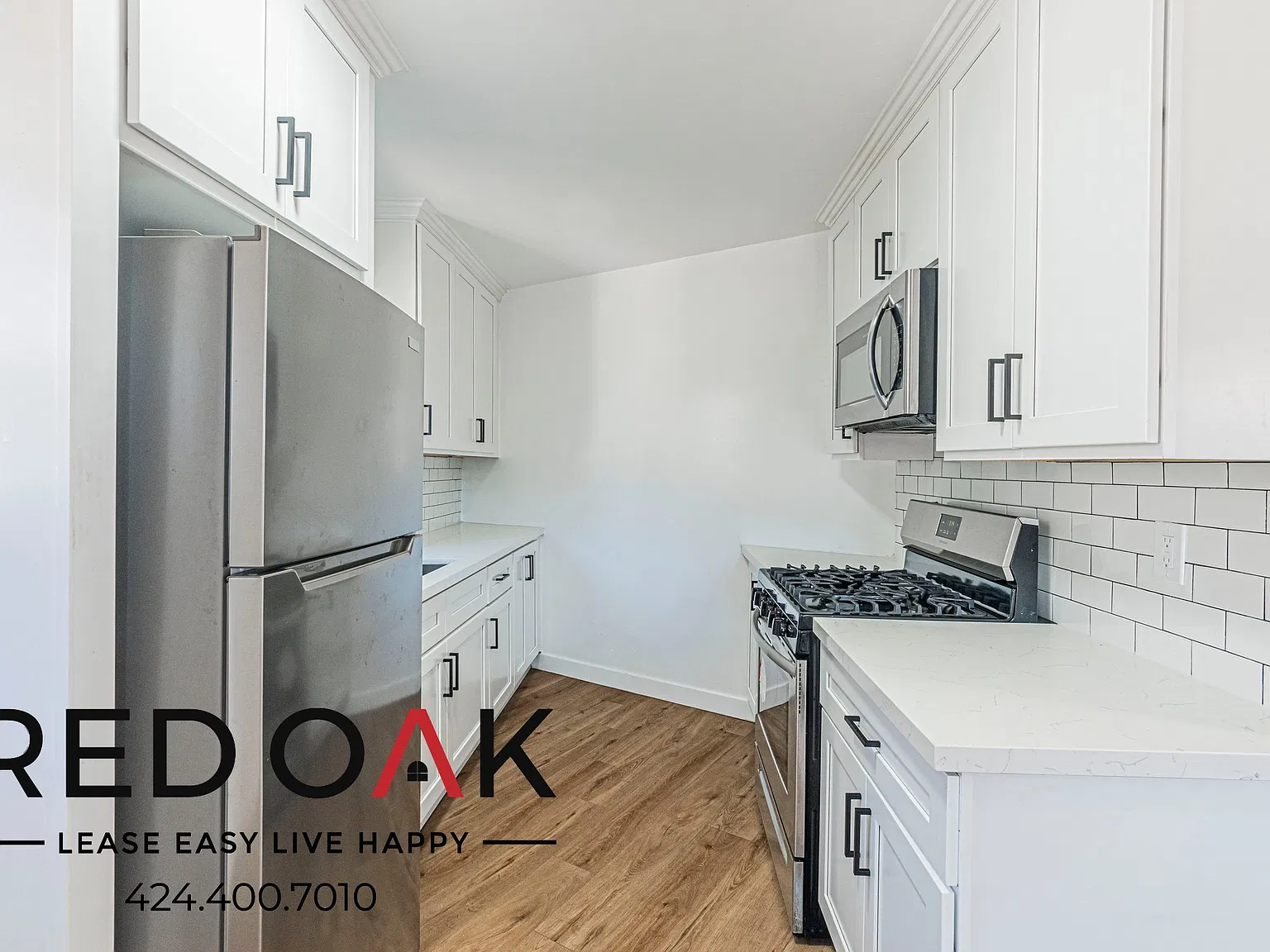 Spacious 2-Bed with Open Floor Plan, Air Conditioning and Parking Included in the Heart of South ... — Photo 2