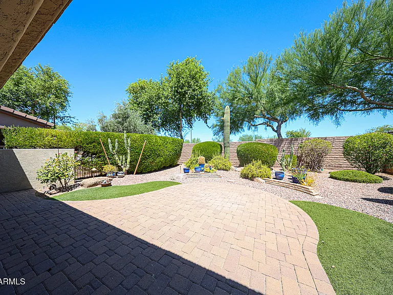 12882 W Katharine Way — Photo 5