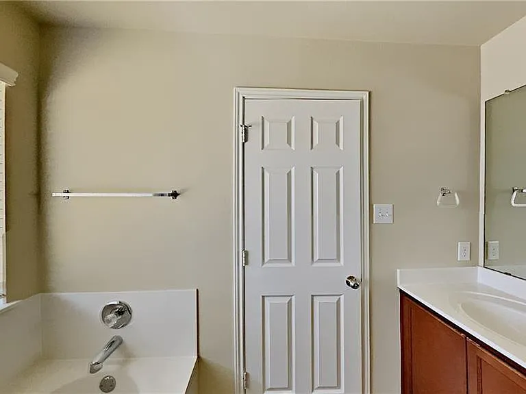 200 Adriana Ln — Photo 17