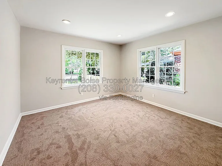 2208 W State St — Photo 6