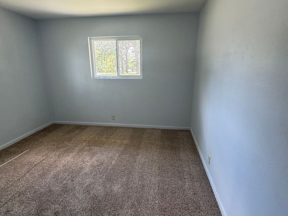5th image of 3320 Indiana Ave
