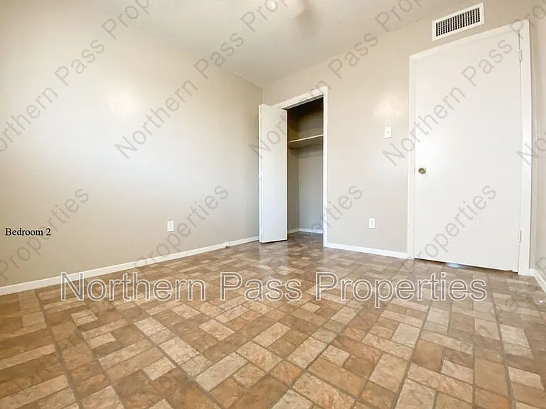6435 Pizarro Dr — Photo 9