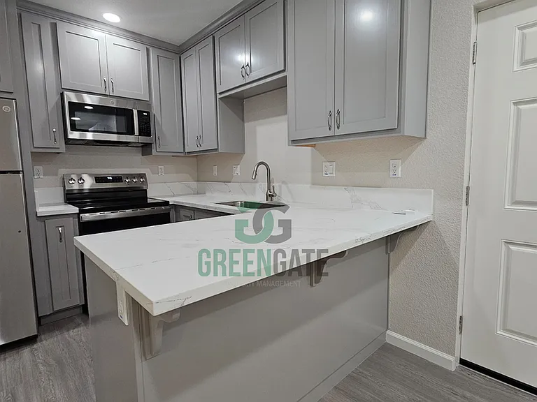 3105 E Orangeburg Ave — Photo 11