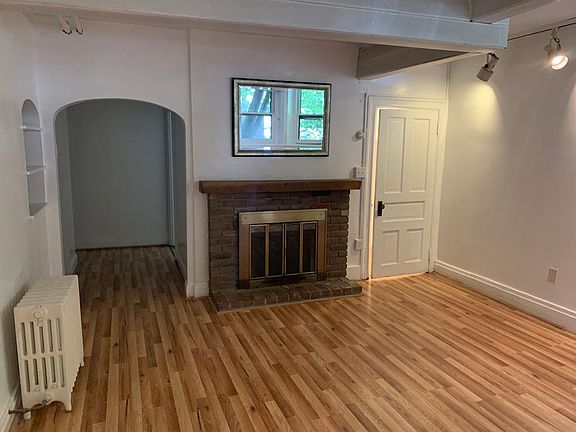 3rd image of 5740 Elmer St #E1