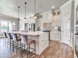 609 Newport Bridge Dr, Edmond, OK 73034