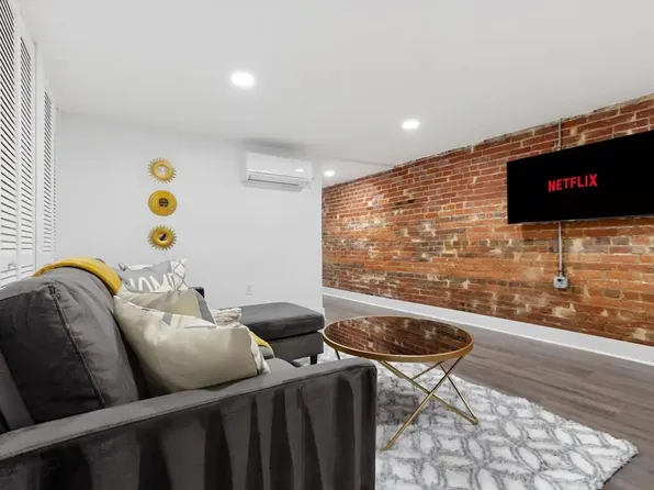 2124 1st St NW Unit B, Washington, DC 20001