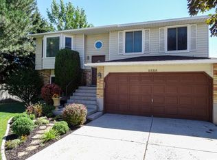 6689 S Beargrass Rd, West Jordan, UT 84081