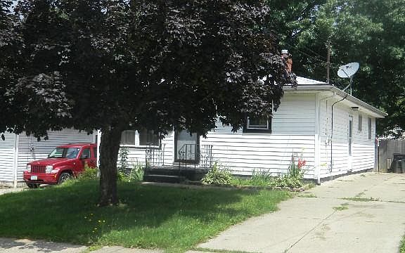 2nd image of 885 Lindsay Ave