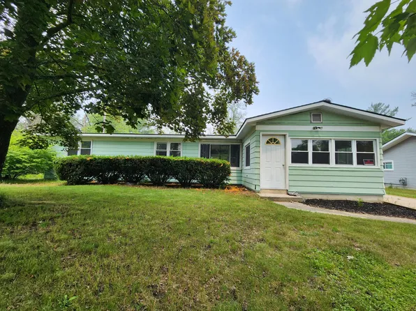 207 Pfc Jason Wright St, Mio, MI 48647