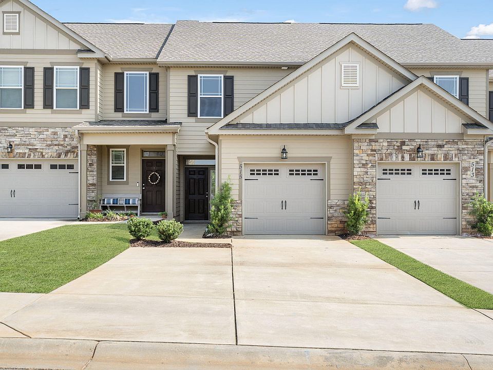 1st image of 515 Vinings Drive