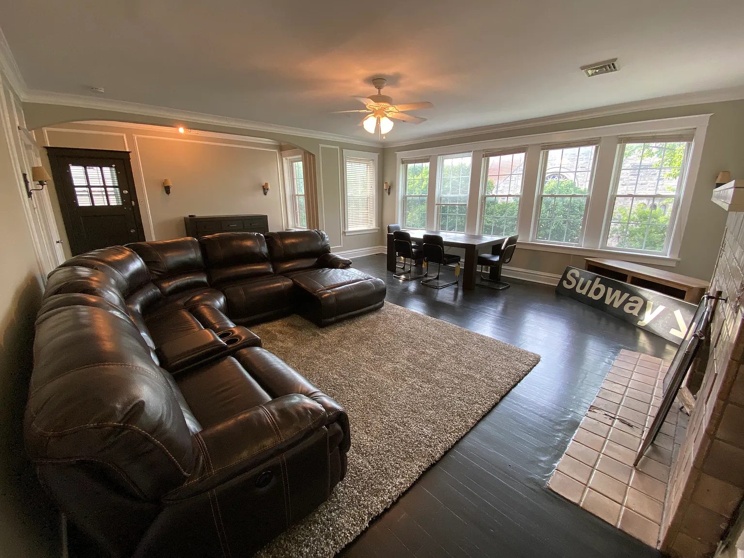 6186 Waterman Blvd — Photo 1
