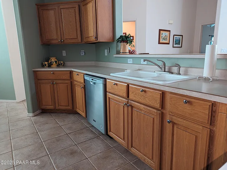 2365 Sequoia Dr — Photo 4