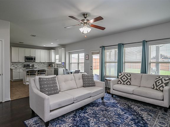 4th image of 12525 Fair Ln