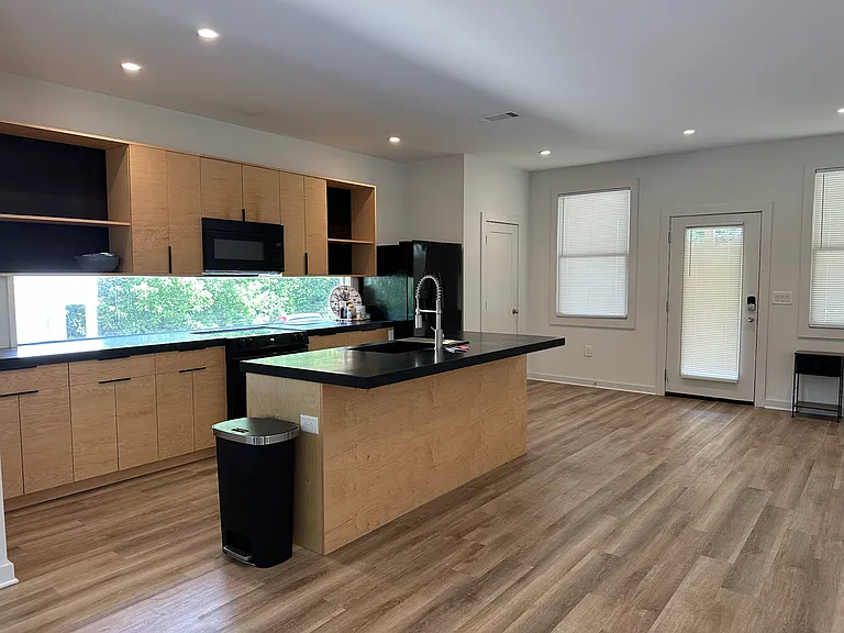 168 Trail Creek St — Photo 13
