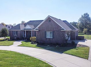 6460 Gardenview Dr, Paducah, KY 42001