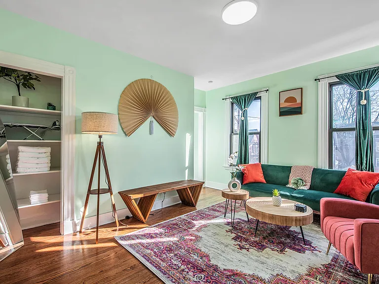 31 Canner St #2 — Photo 3