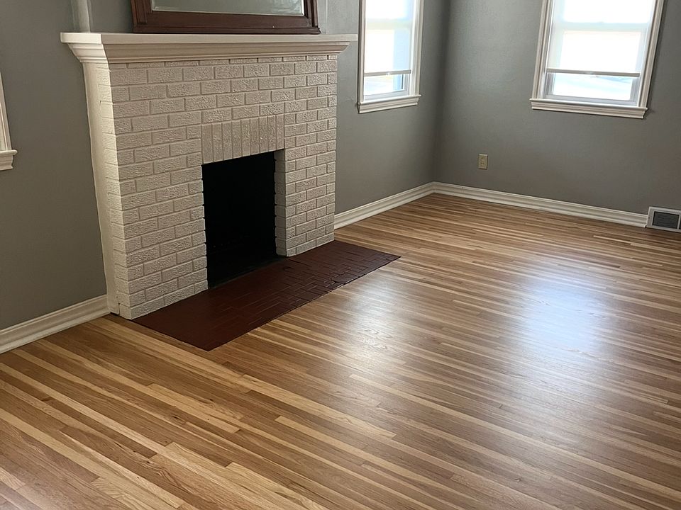 1st image of 510 SW Southlawn Dr