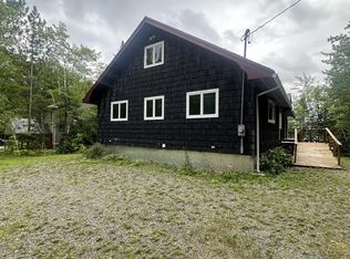 3 Hamlin Ln, West Enfield, ME 04493