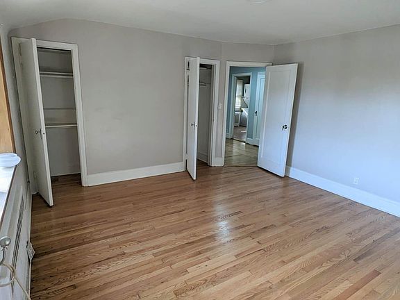2nd image of 22036 Hartland Ave Floor 2