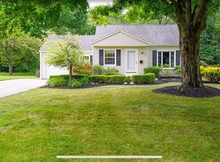 34130 Maple Dr, Solon, OH 44139