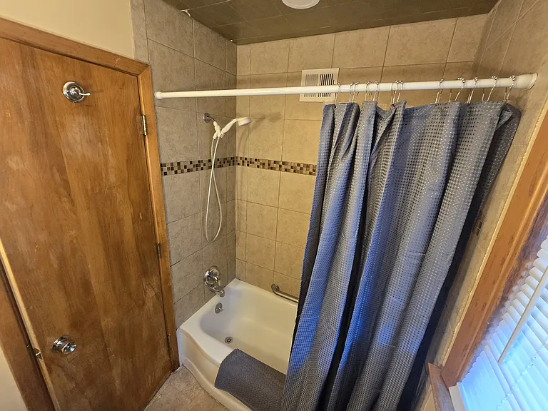 1818 D St #2 — Photo 5