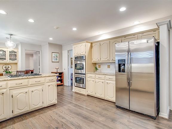 3rd image of 9210 Dove Meadow Dr