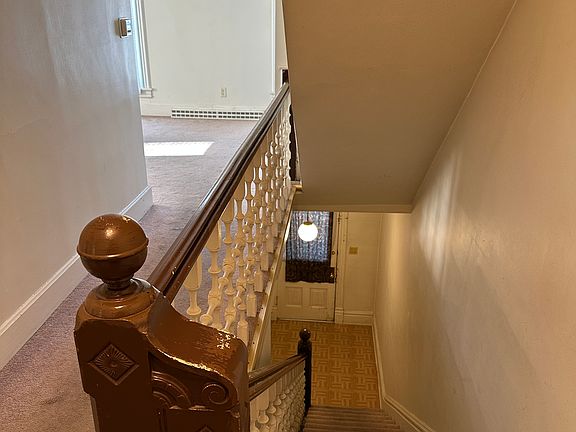 2nd image of 1211 1/2 S High Ave #1211-1/2