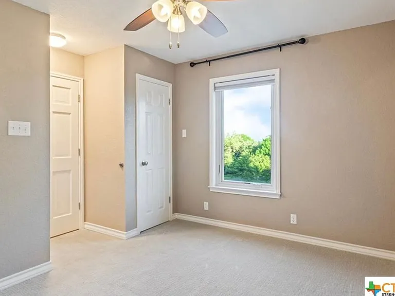 3069 Summit Dr — Photo 27