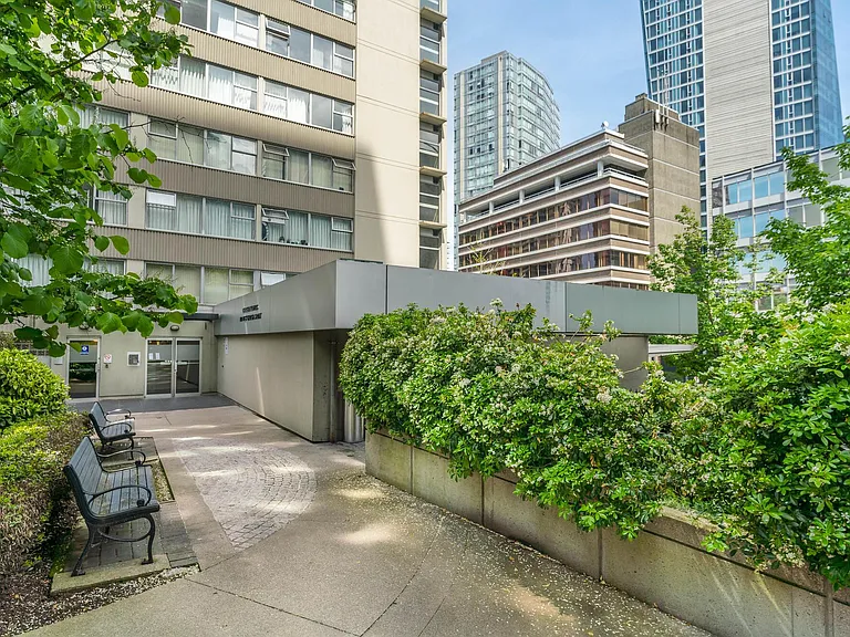 1450 Georgia St W — Photo 20