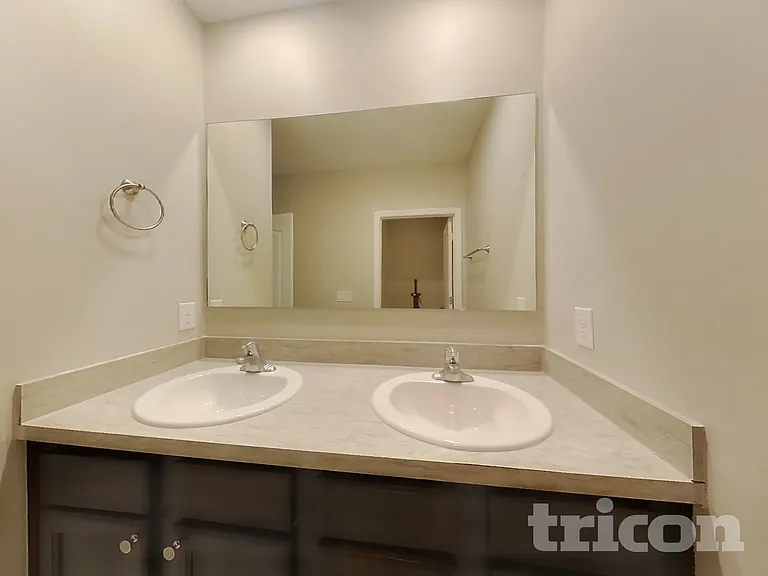 5990 Churchill Square Way — Photo 14