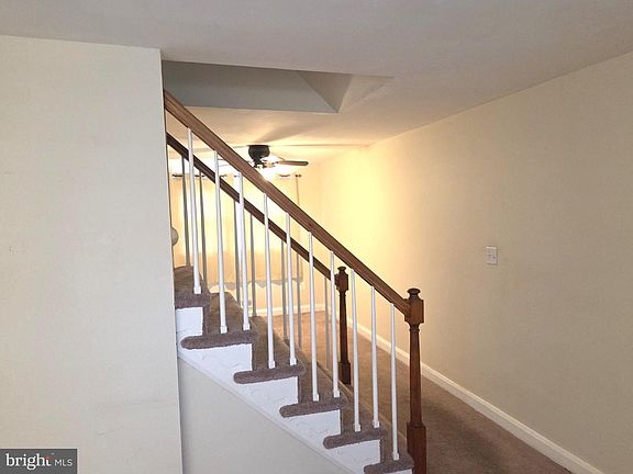5th image of 4753 Homesdale Ave