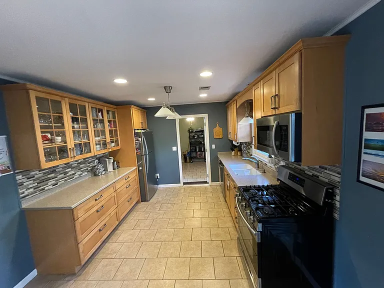 4533 Middlesex Rd — Photo 6