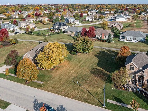 4th image of 24506 W Bantry Dr
