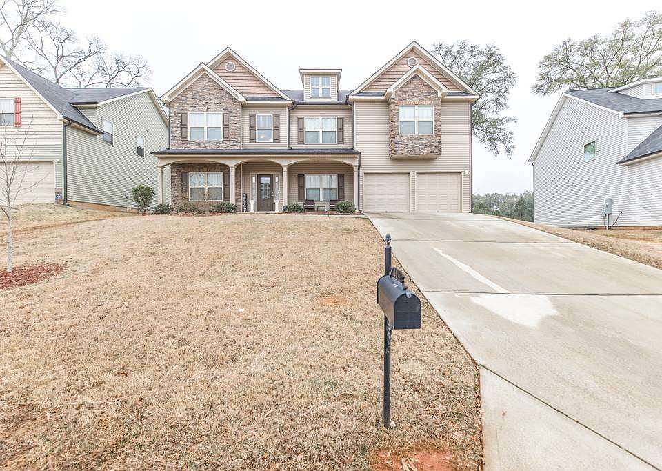 1st image of 104 W Haven Dr